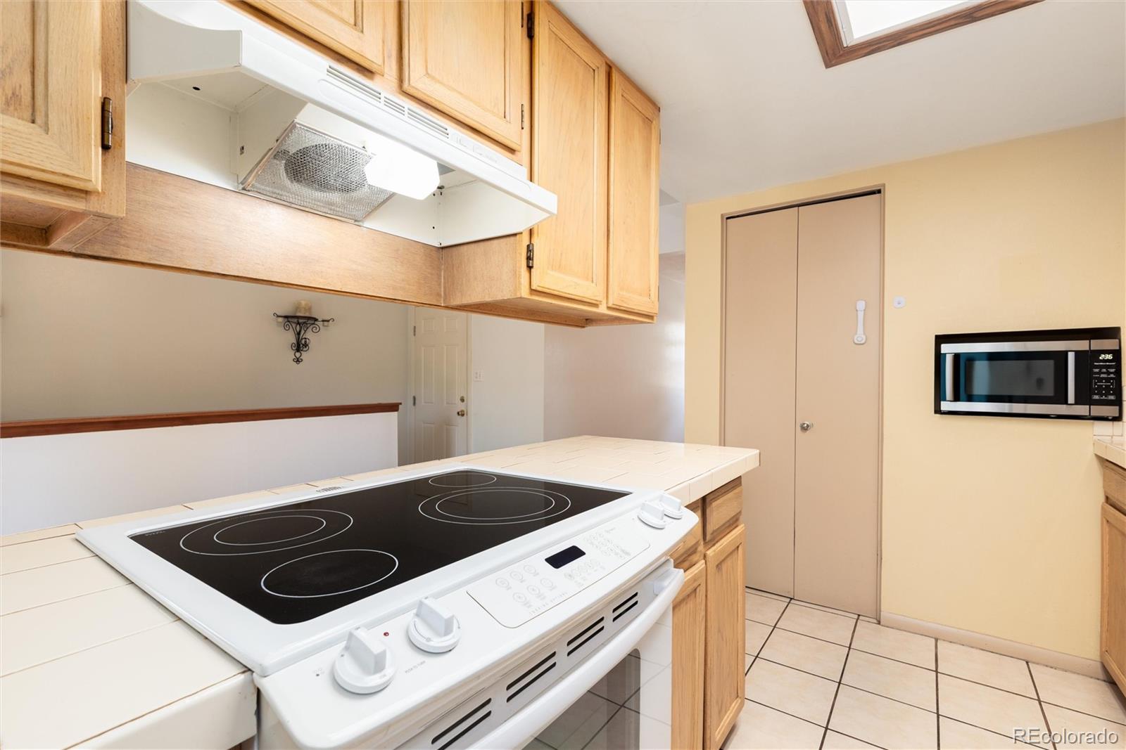 MLS Image #14 for 8566  cody court,arvada, Colorado
