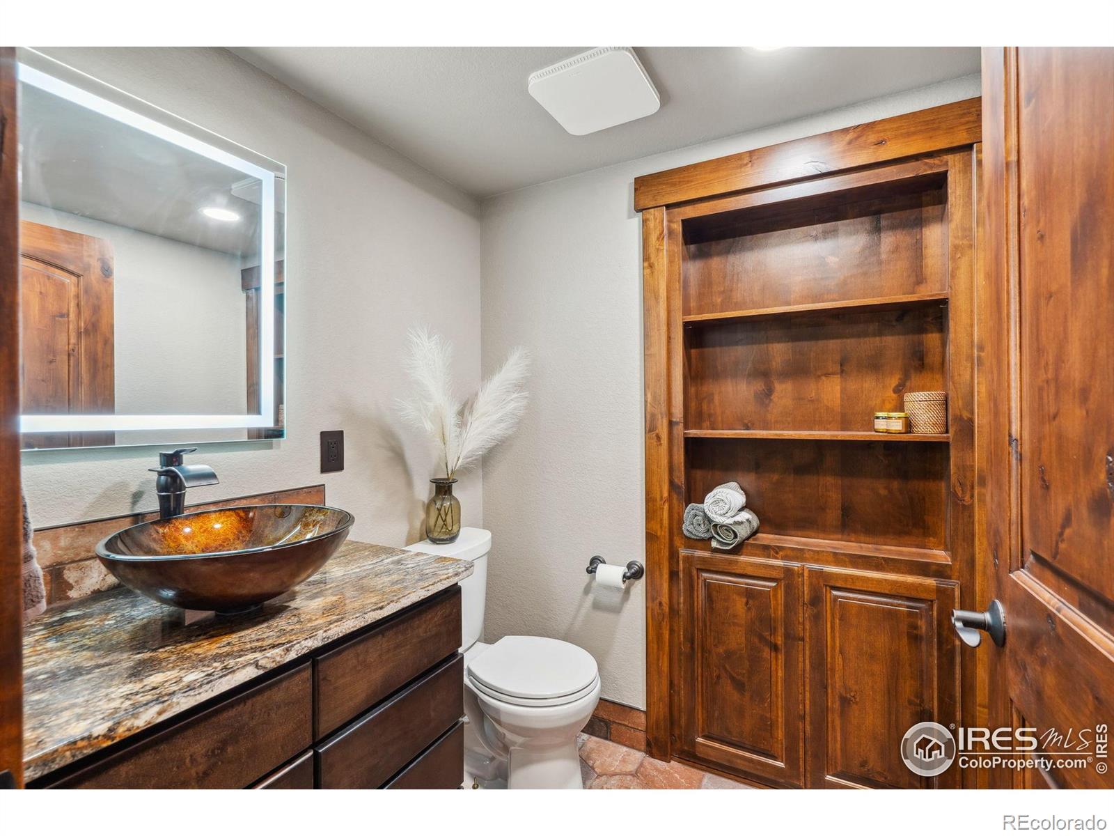 MLS Image #13 for 6332  woodland hill court,loveland, Colorado