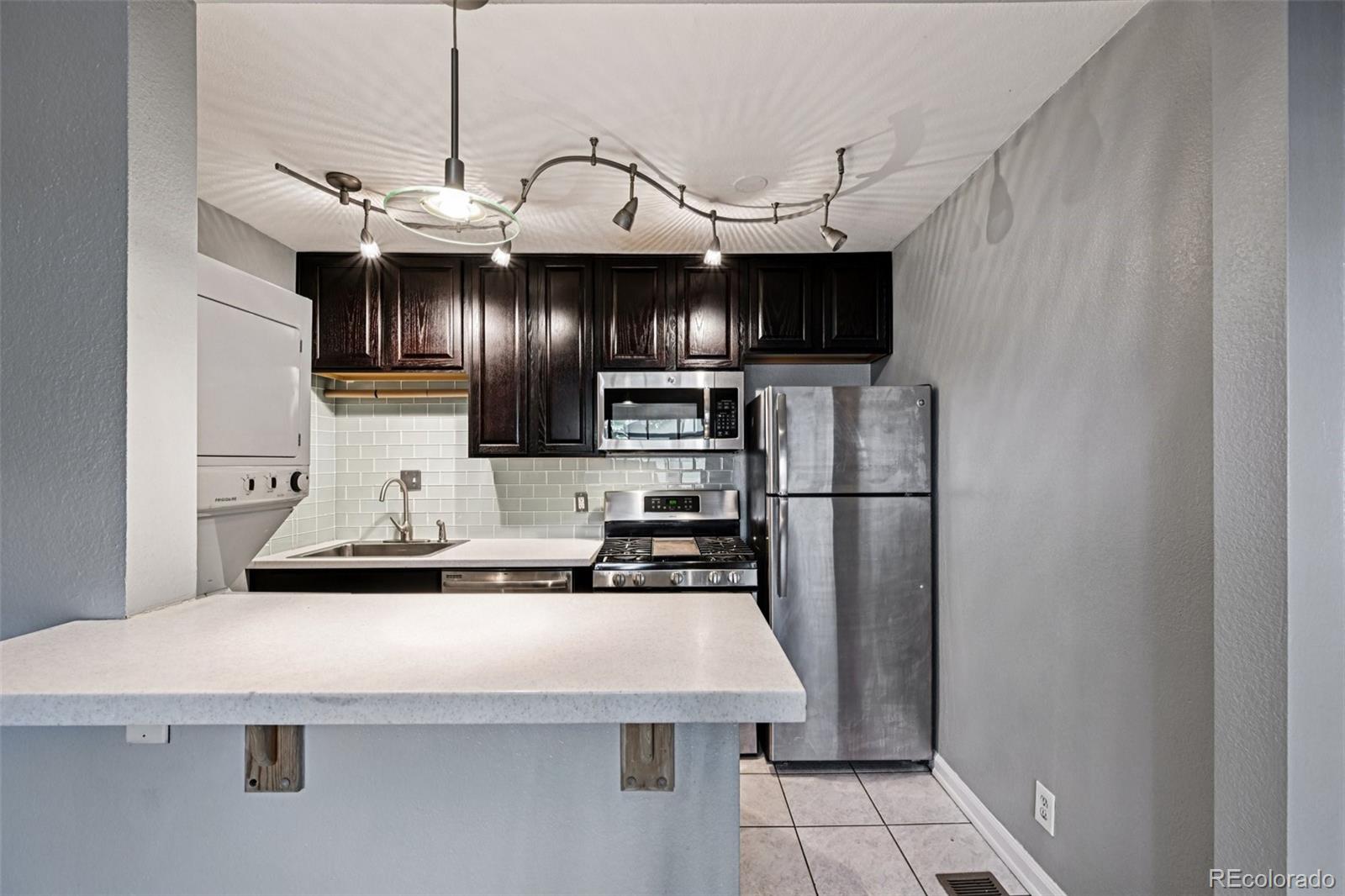 MLS Image #10 for 2438 w 35th avenue,denver, Colorado