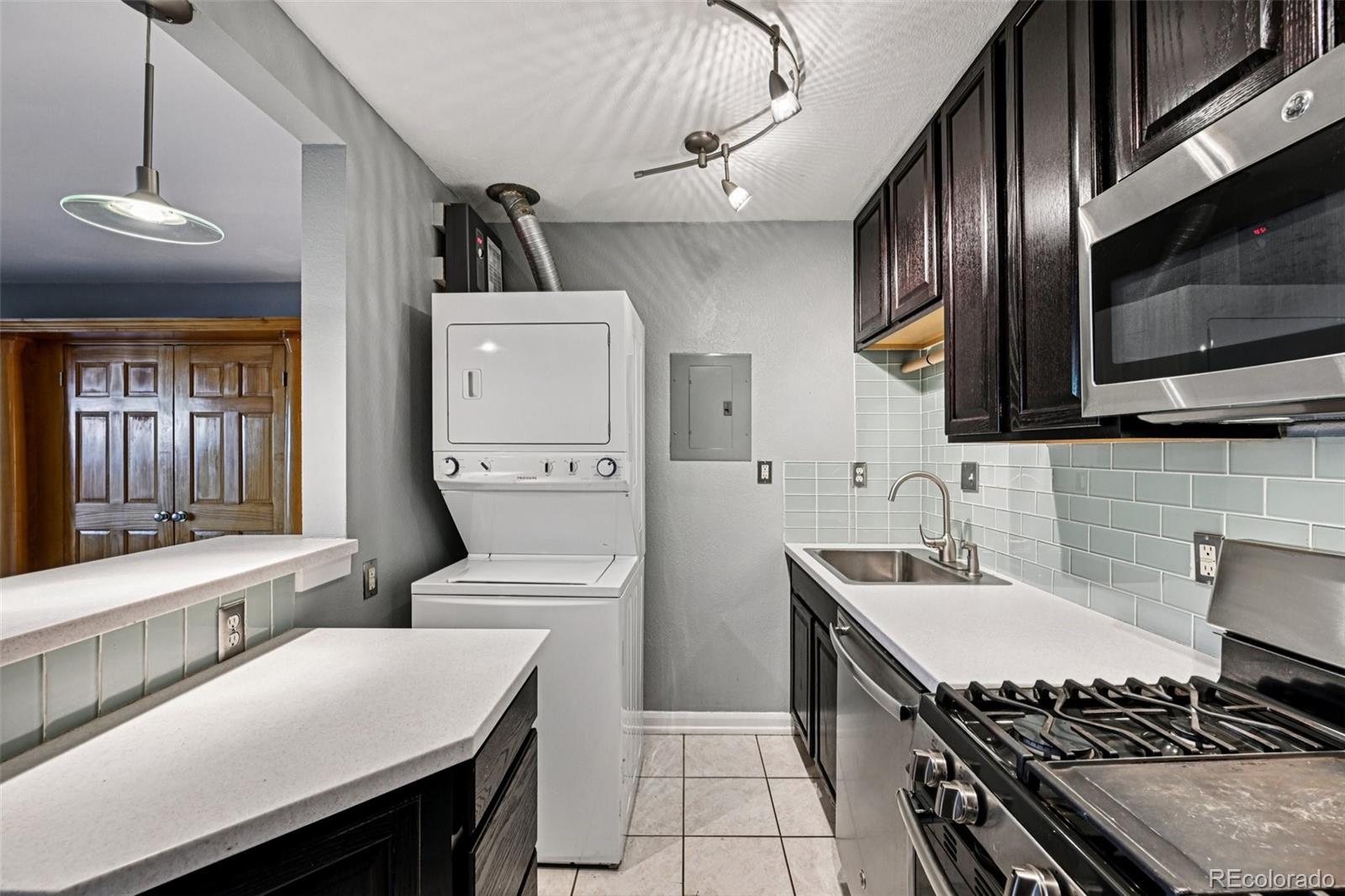 MLS Image #11 for 2438 w 35th avenue,denver, Colorado