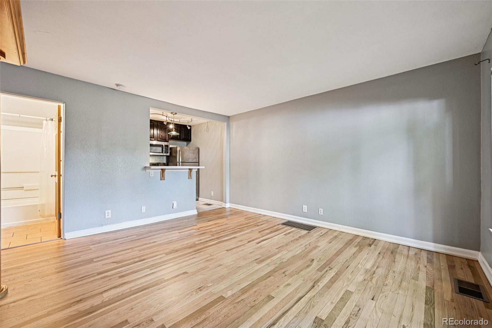 MLS Image #5 for 2438 w 35th avenue,denver, Colorado
