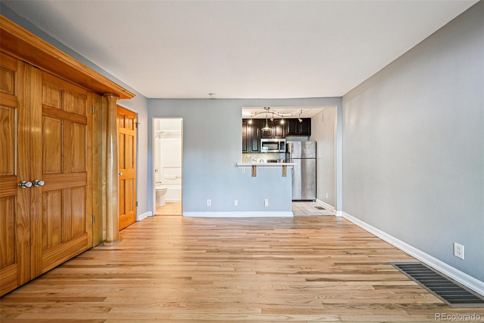 MLS Image #6 for 2438 w 35th avenue,denver, Colorado