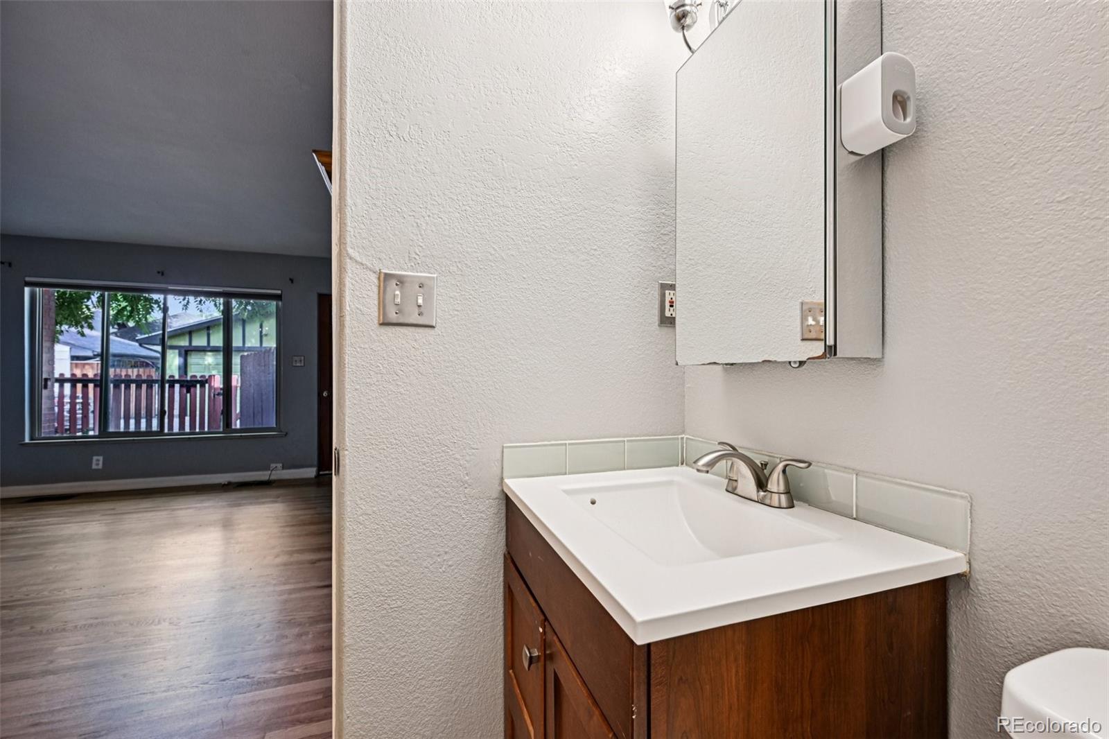 MLS Image #8 for 2438 w 35th avenue,denver, Colorado