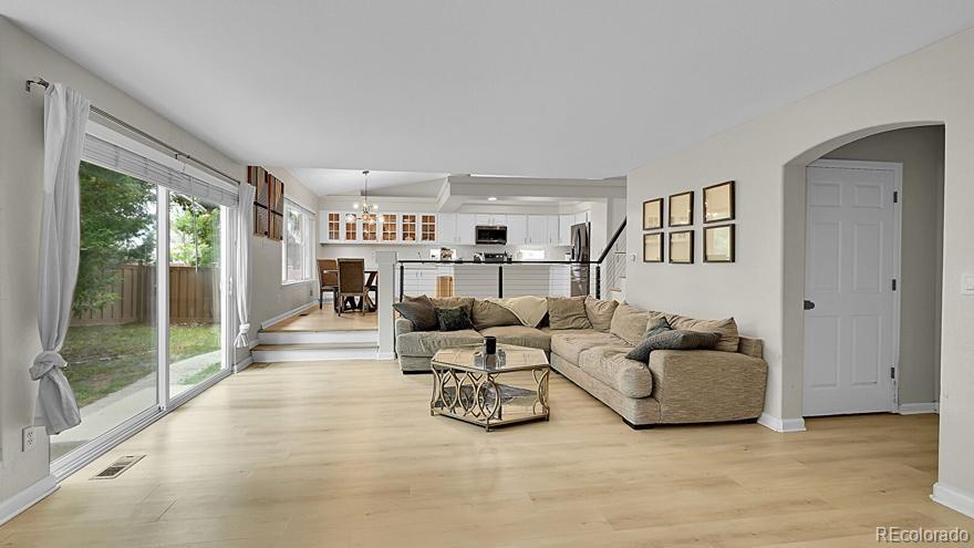 MLS Image #11 for 20106 e 41st place,denver, Colorado