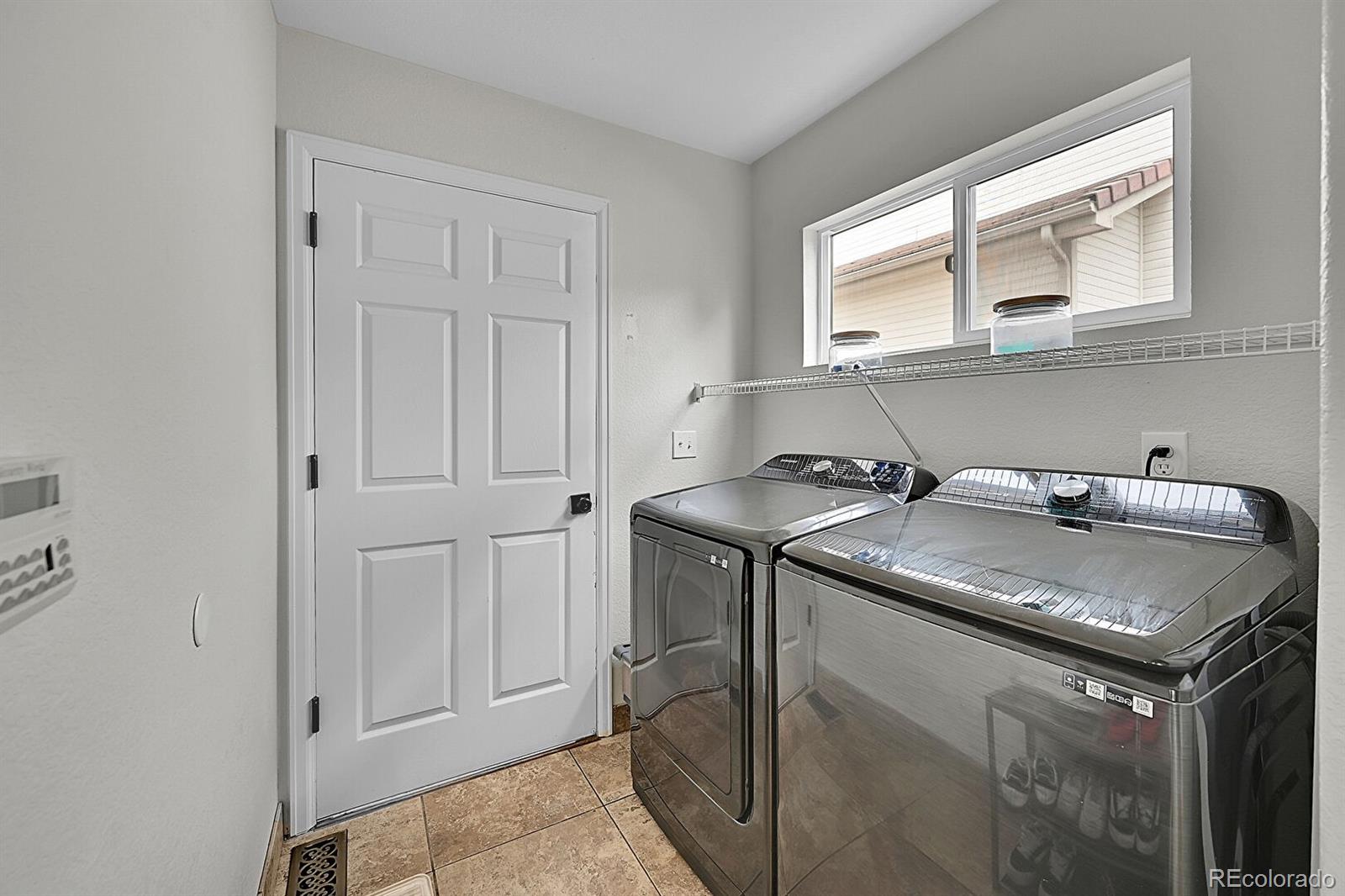 MLS Image #13 for 20106 e 41st place,denver, Colorado