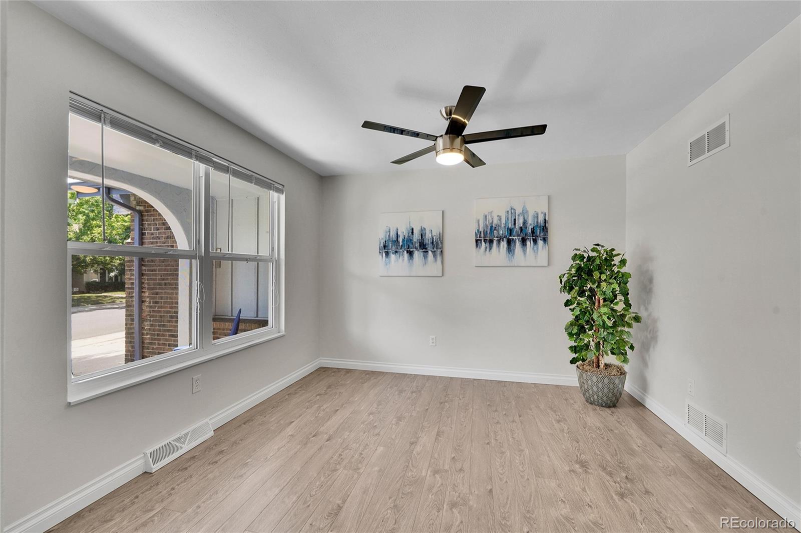 MLS Image #13 for 7303 e mercer place,denver, Colorado