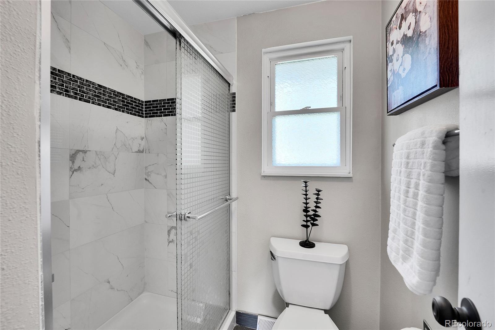 MLS Image #20 for 7303 e mercer place,denver, Colorado