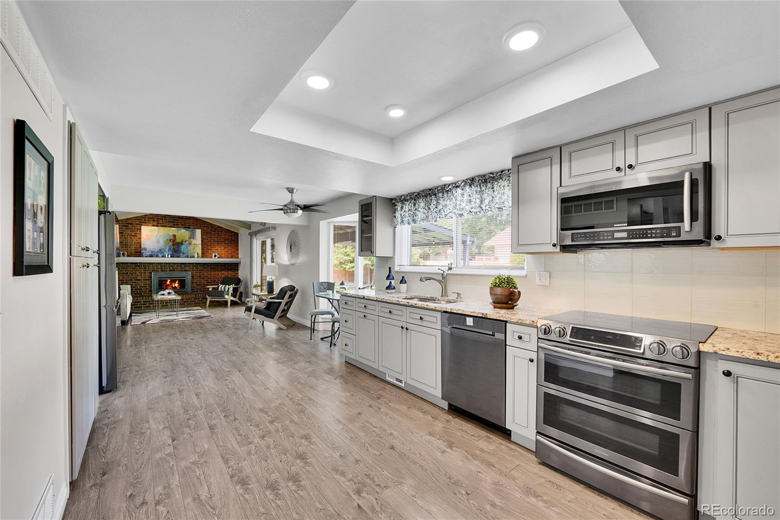 MLS Image #5 for 7303 e mercer place,denver, Colorado
