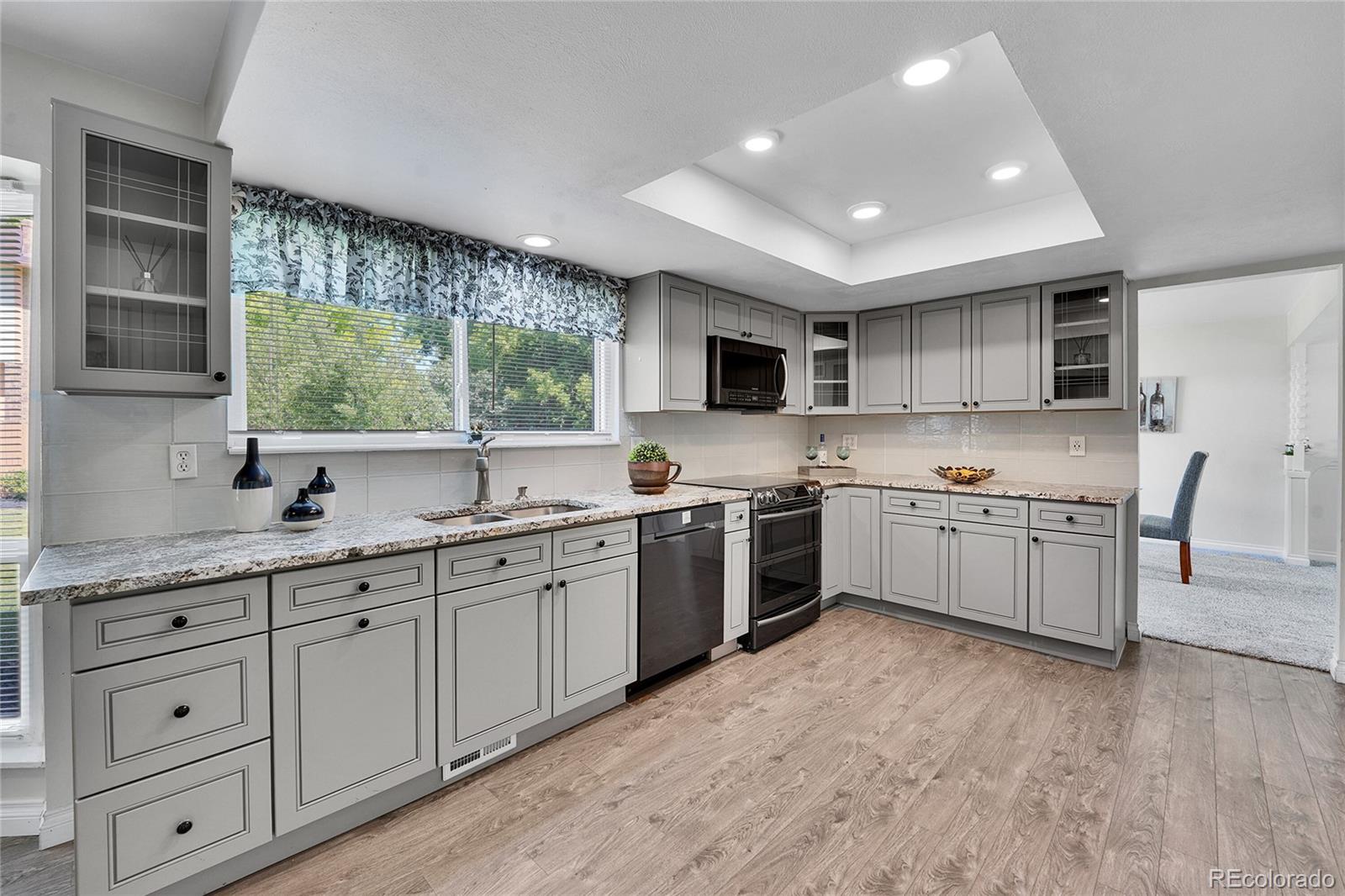 MLS Image #7 for 7303 e mercer place,denver, Colorado