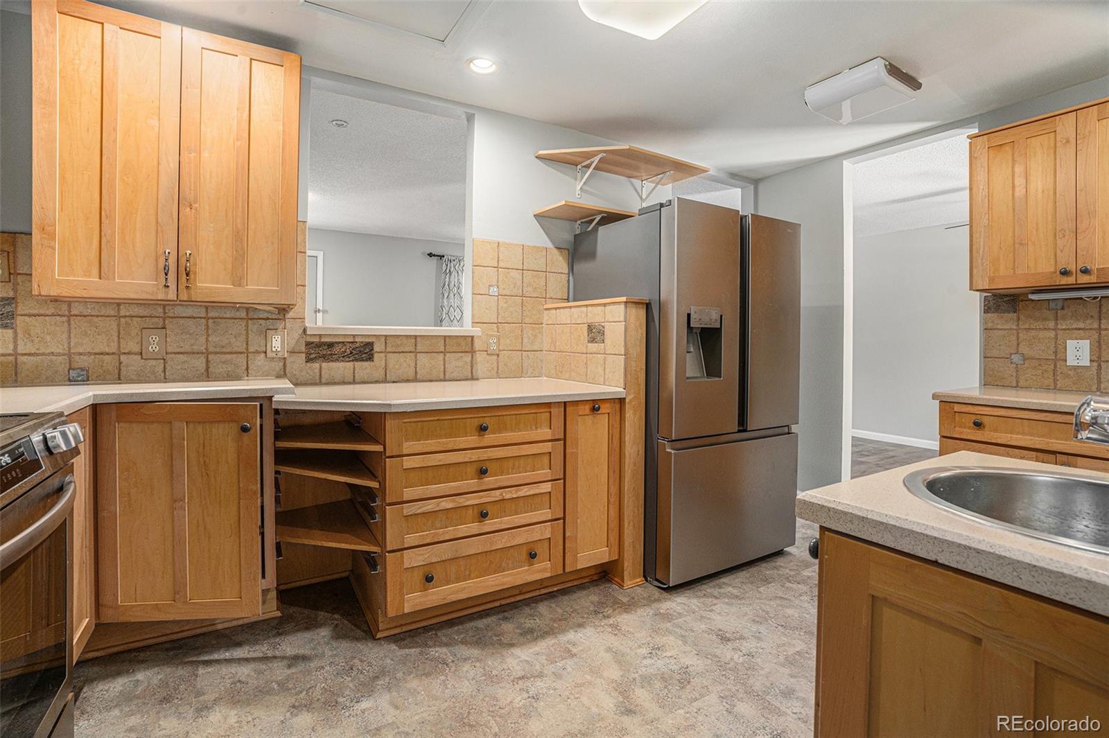 MLS Image #8 for 1293 s johnson way,lakewood, Colorado