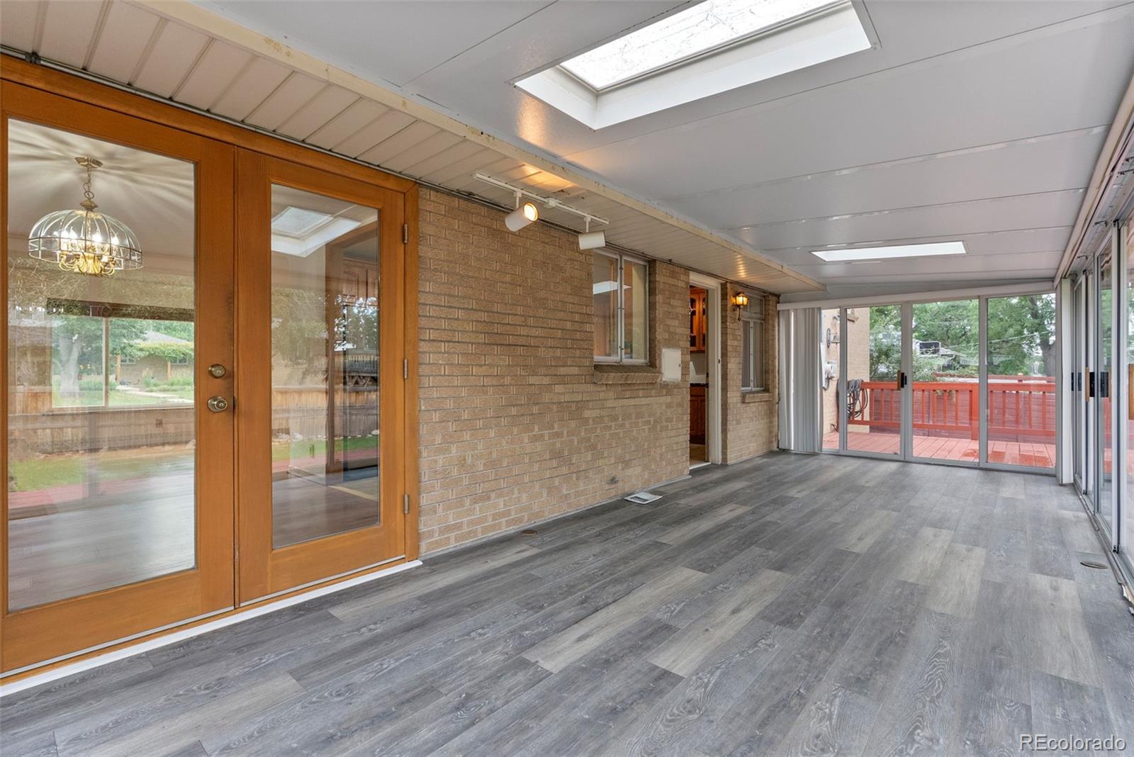 MLS Image #18 for 3085 s high street,denver, Colorado