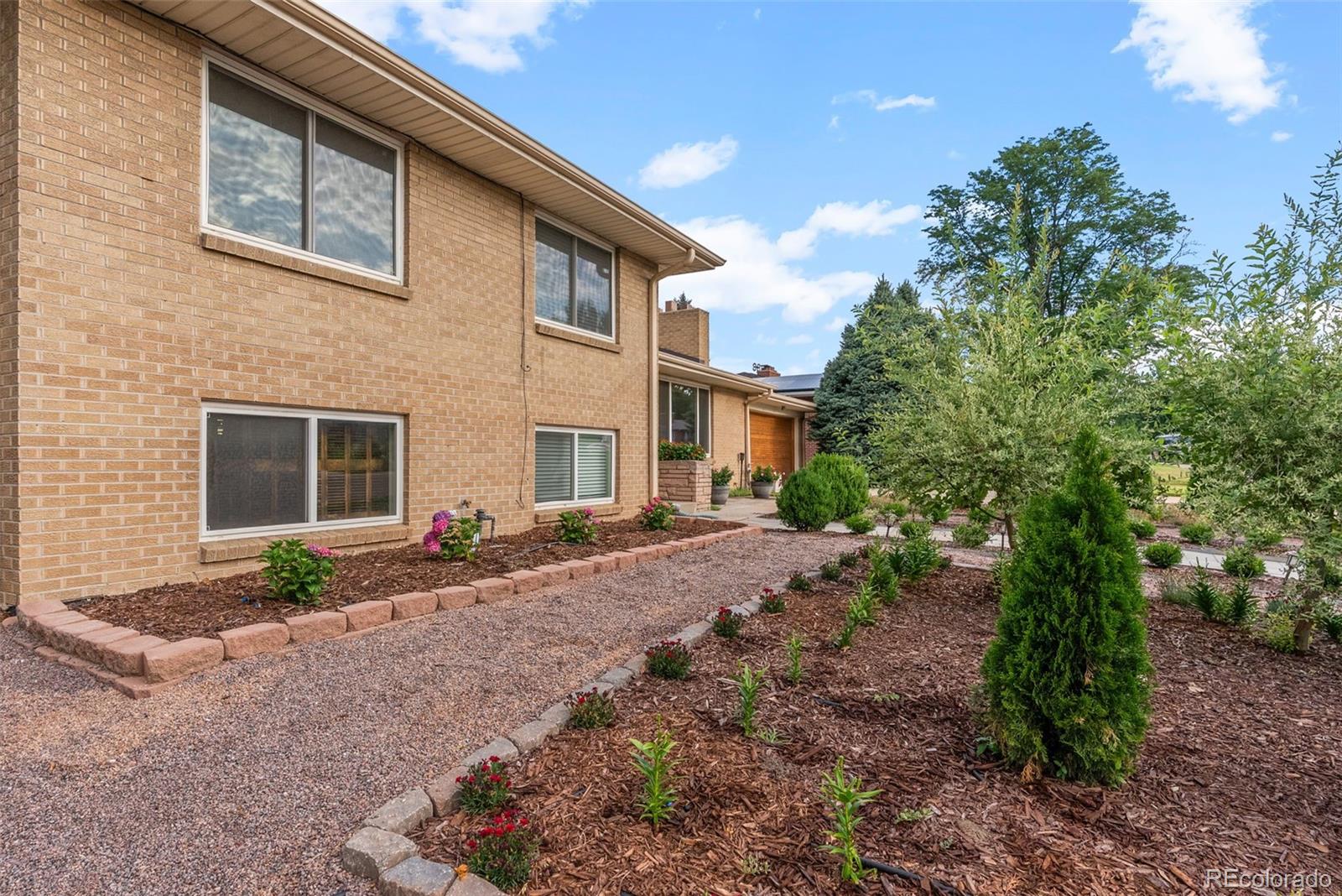 MLS Image #5 for 3085 s high street,denver, Colorado
