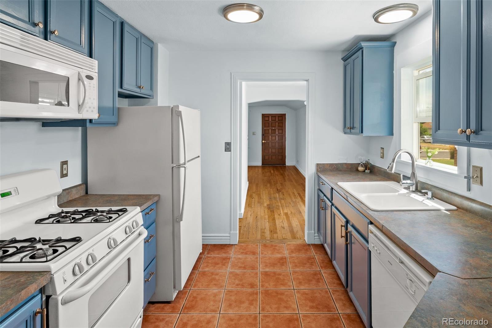 MLS Image #13 for 115 s dale court,denver, Colorado