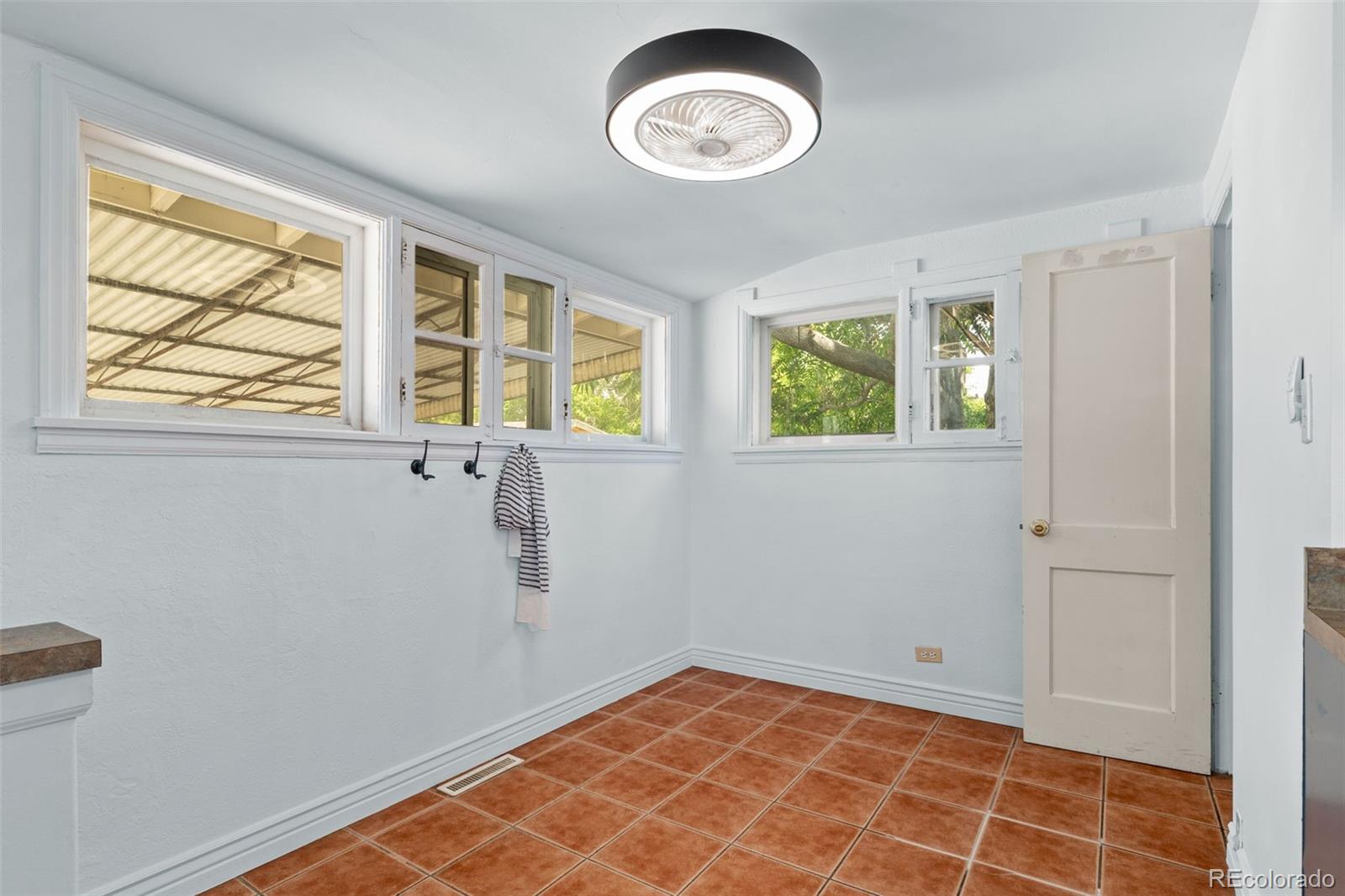 MLS Image #18 for 115 s dale court,denver, Colorado