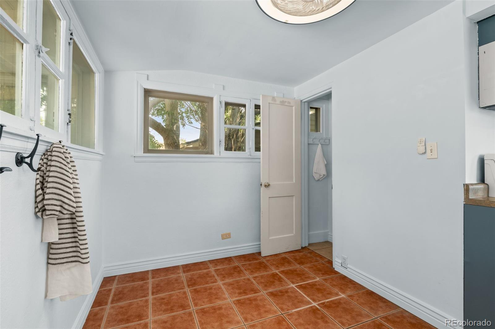 MLS Image #19 for 115 s dale court,denver, Colorado
