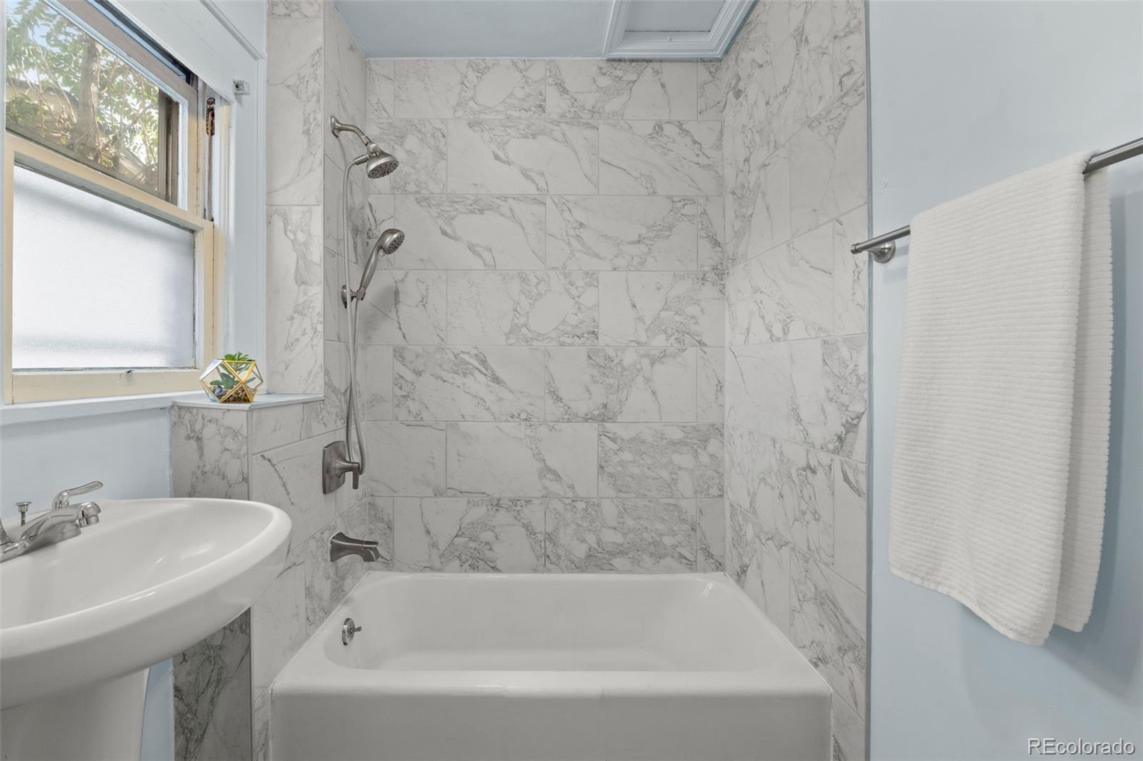 MLS Image #24 for 115 s dale court,denver, Colorado