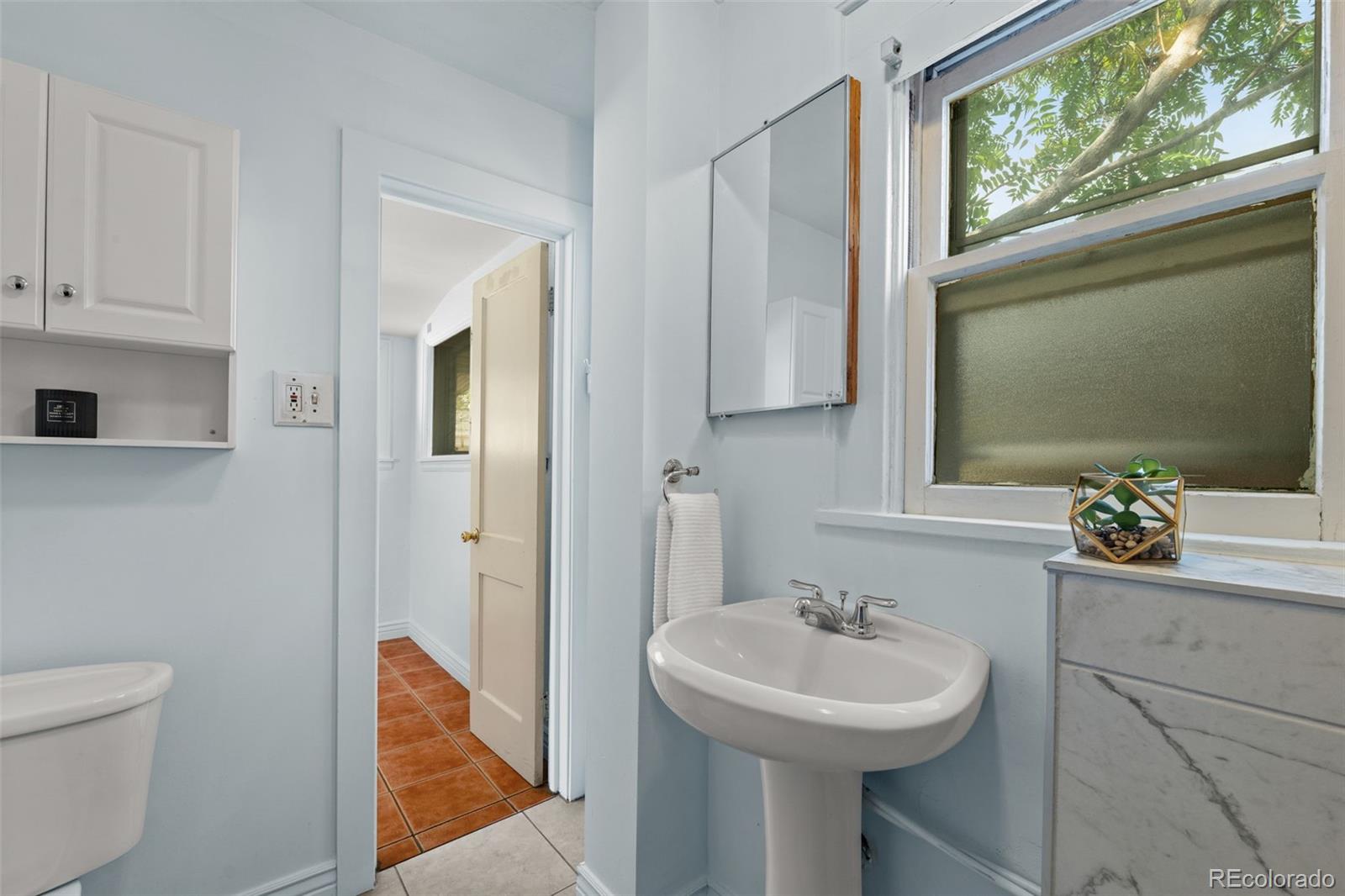 MLS Image #26 for 115 s dale court,denver, Colorado