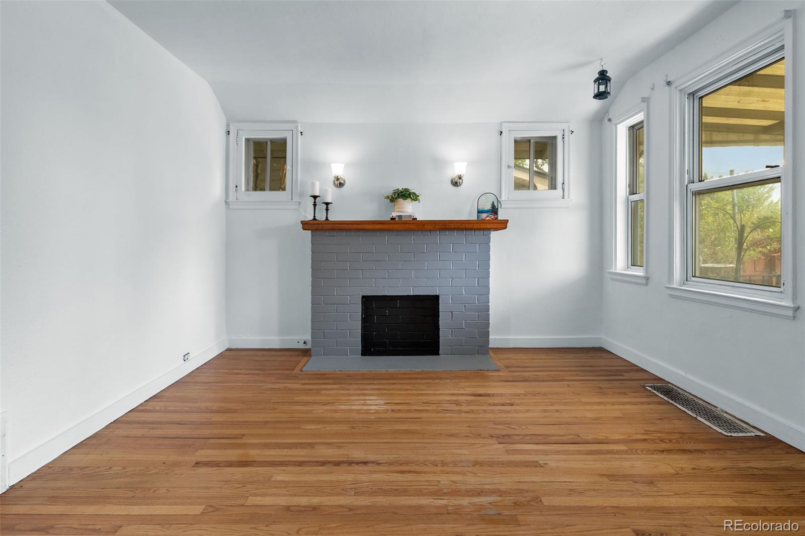 MLS Image #8 for 115 s dale court,denver, Colorado