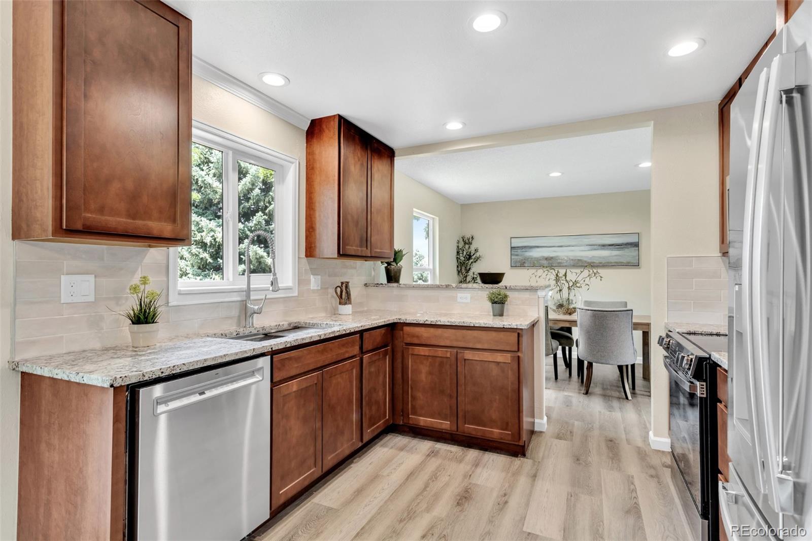 MLS Image #8 for 5209 e briarwood avenue,centennial, Colorado