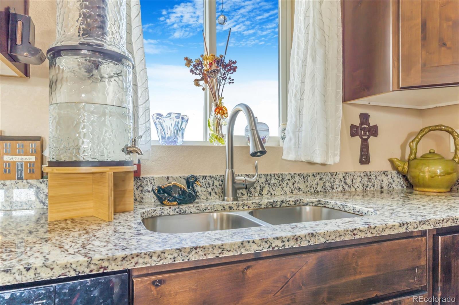 MLS Image #11 for 71 s 4th place,deer trail, Colorado