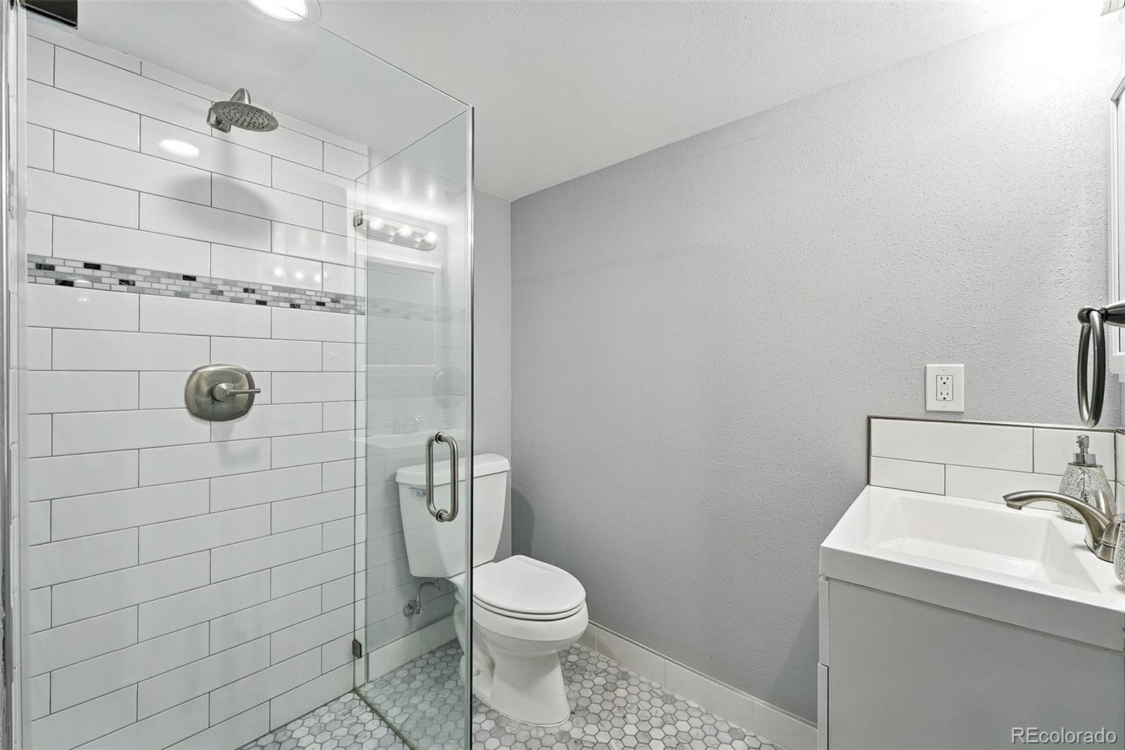 MLS Image #31 for 7365 s lafayette circle,centennial, Colorado