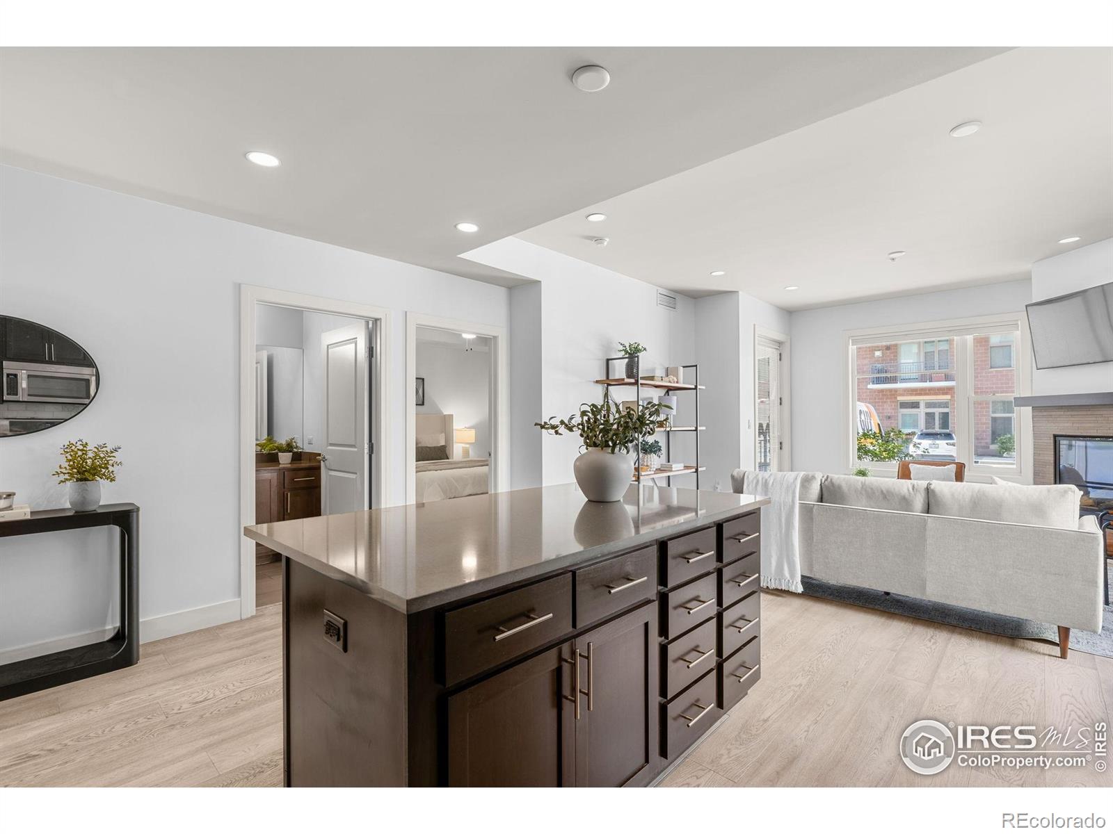 MLS Image #11 for 3401  arapahoe avenue,boulder, Colorado