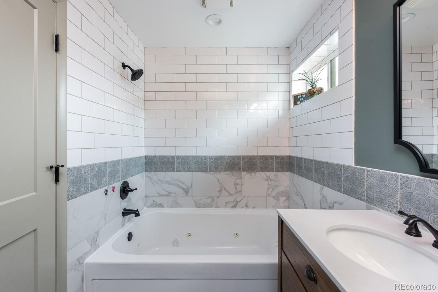 MLS Image #38 for 3445 s hudson way,denver, Colorado