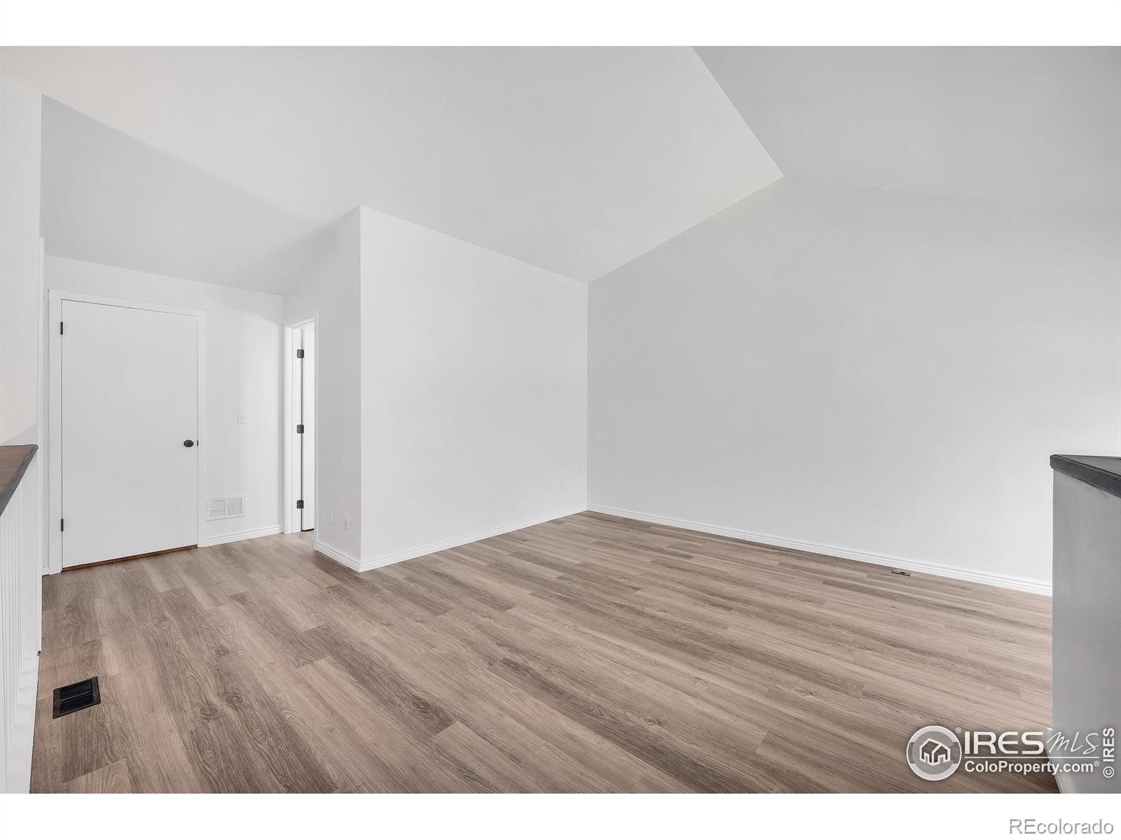 MLS Image #18 for 225 e 8th avenue,longmont, Colorado