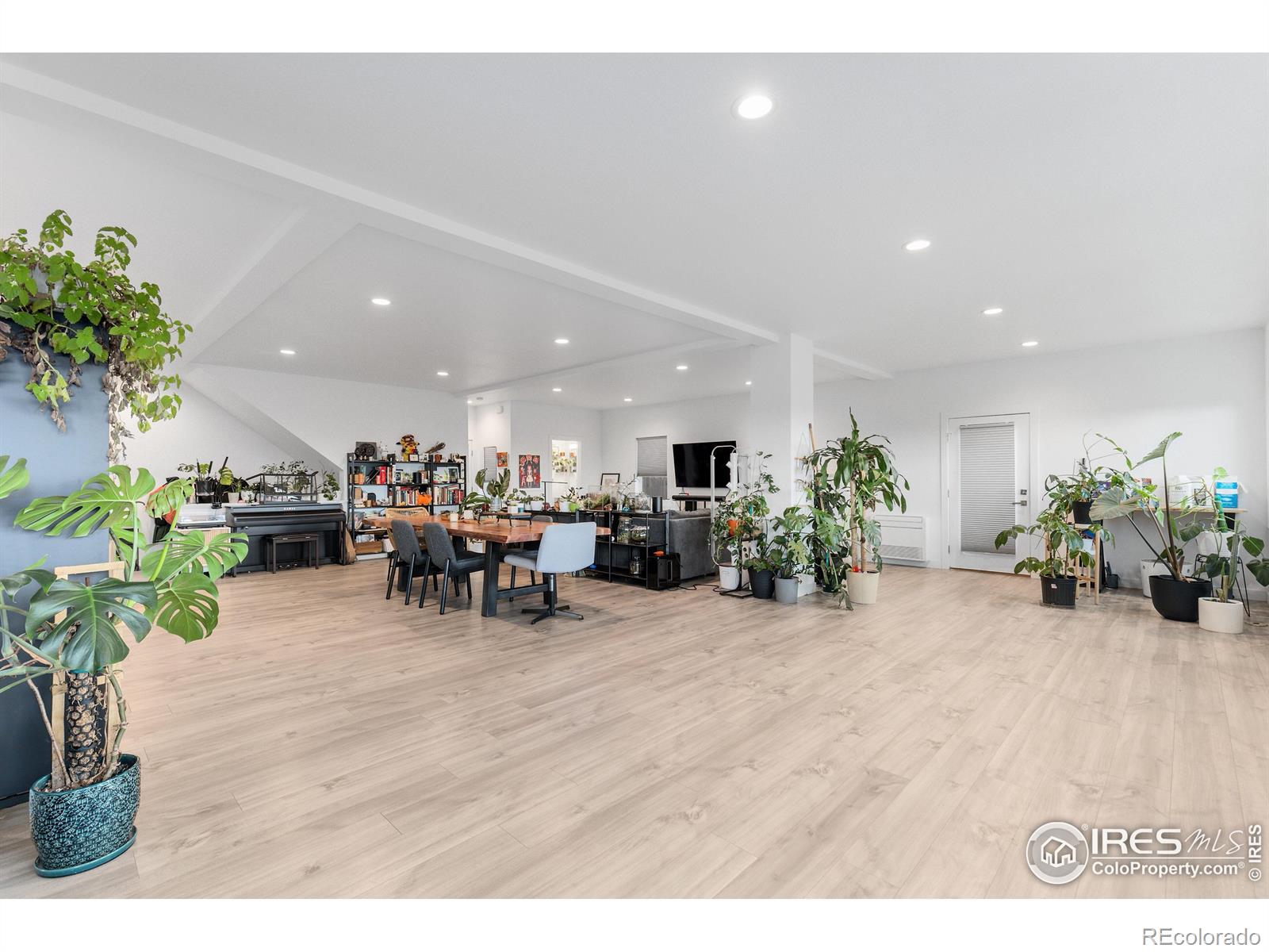 MLS Image #14 for 1400 w alaska place,denver, Colorado