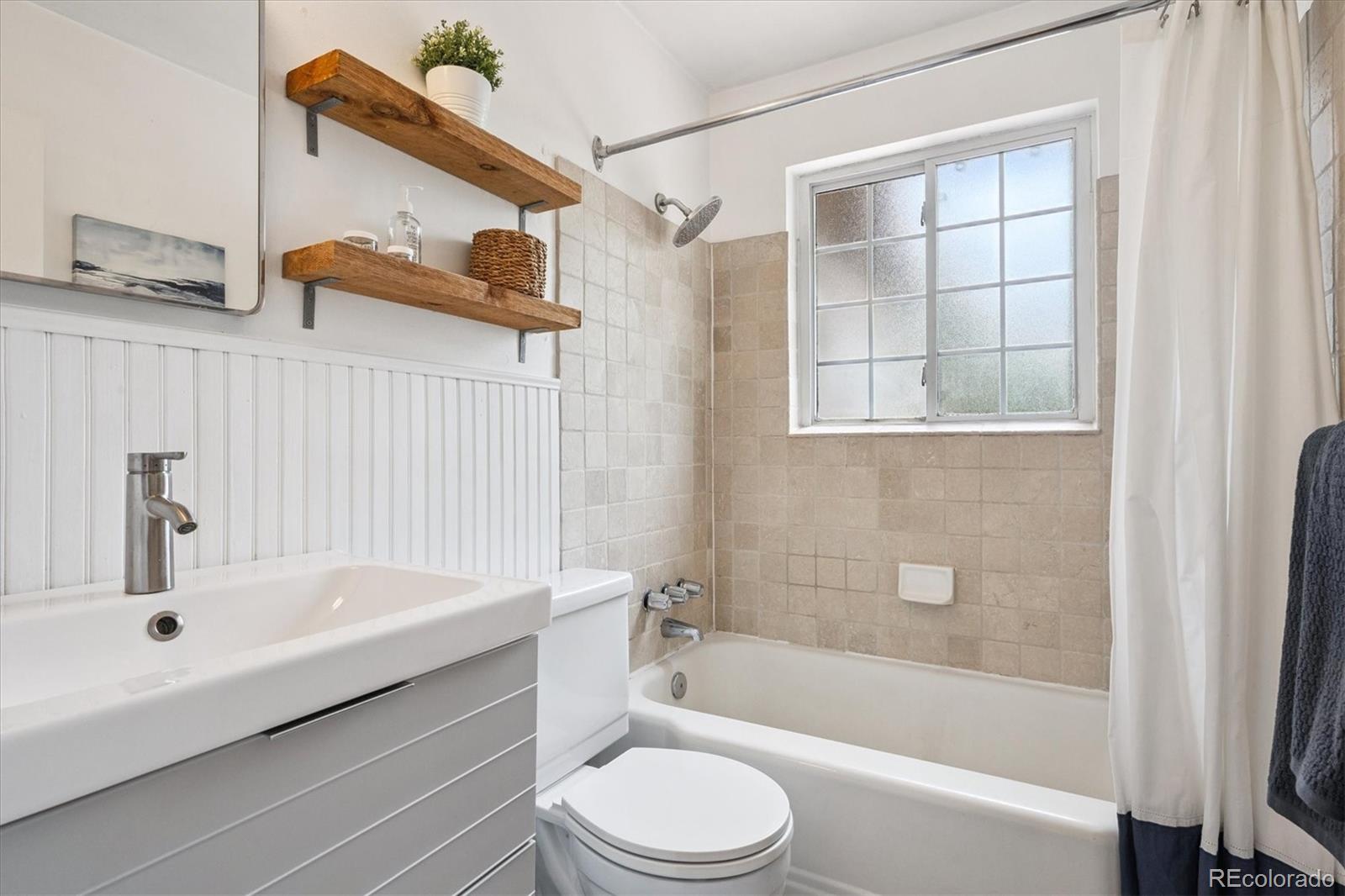 MLS Image #14 for 938  krameria street,denver, Colorado
