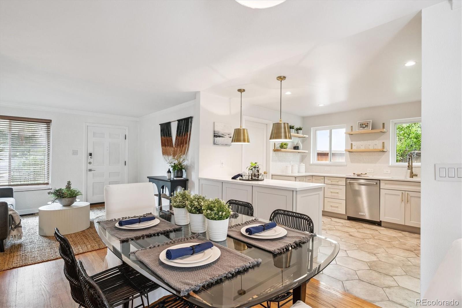 MLS Image #7 for 938  krameria street,denver, Colorado