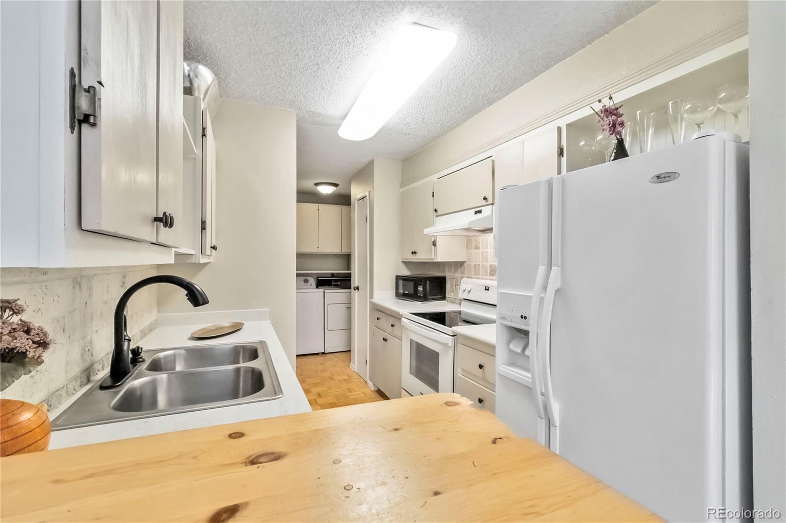 MLS Image #12 for 2835 s monaco parkway,denver, Colorado