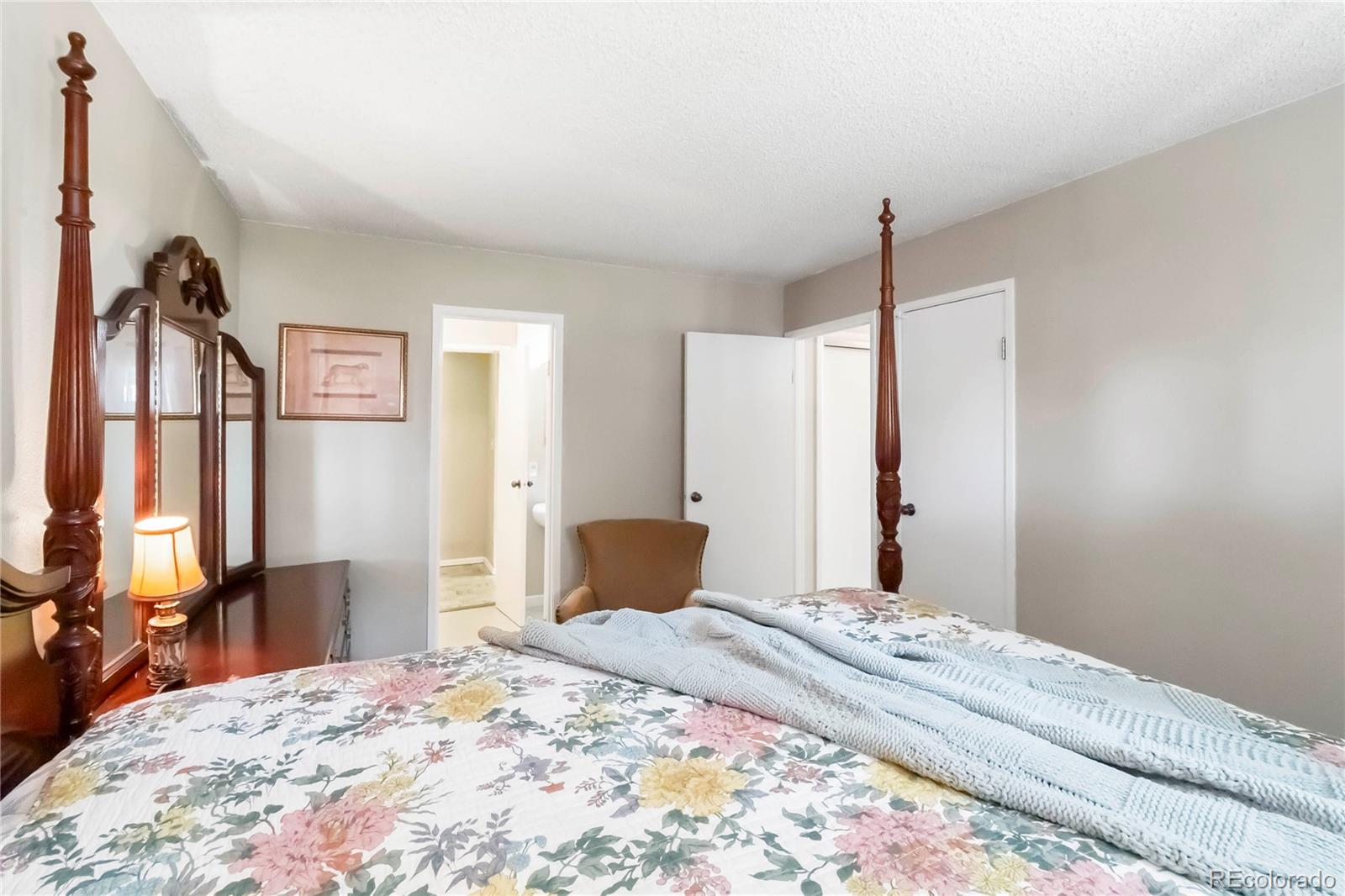 MLS Image #17 for 2835 s monaco parkway,denver, Colorado