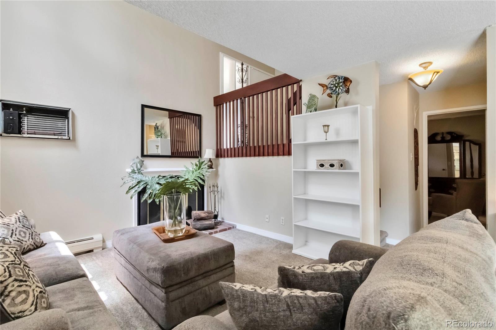 MLS Image #9 for 2835 s monaco parkway,denver, Colorado