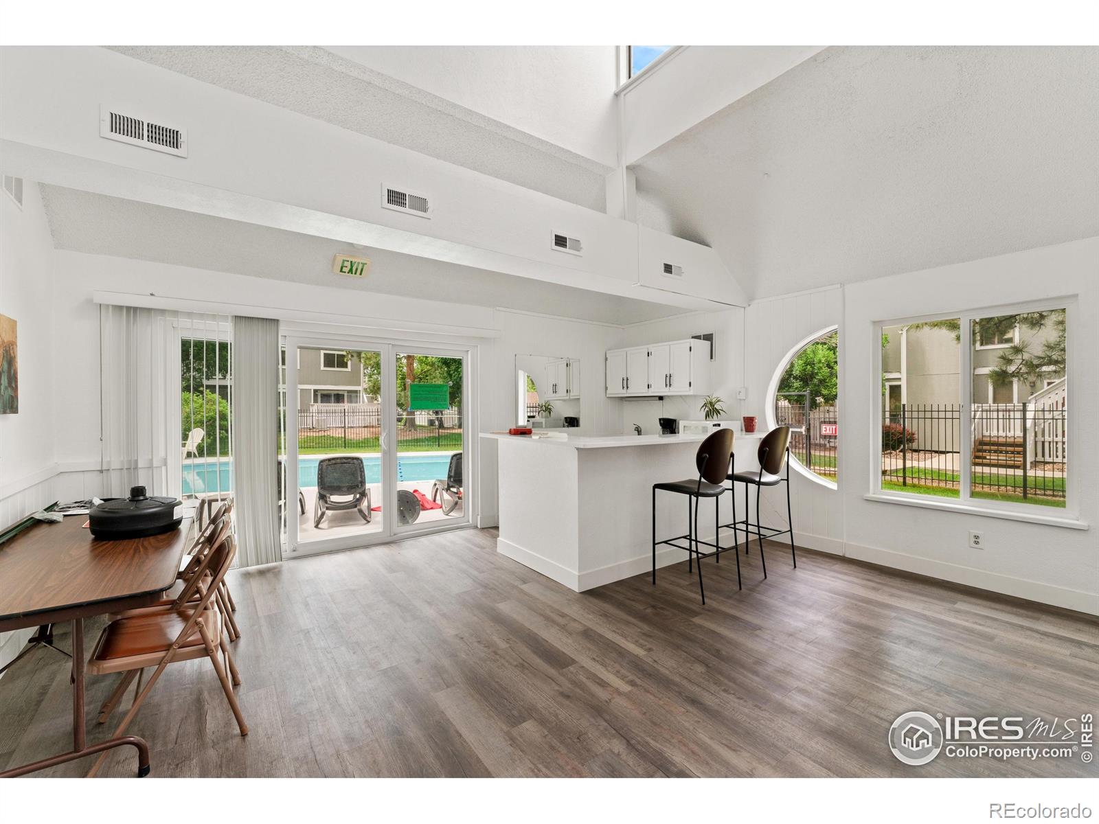 MLS Image #20 for 1160 s monaco parkway,denver, Colorado