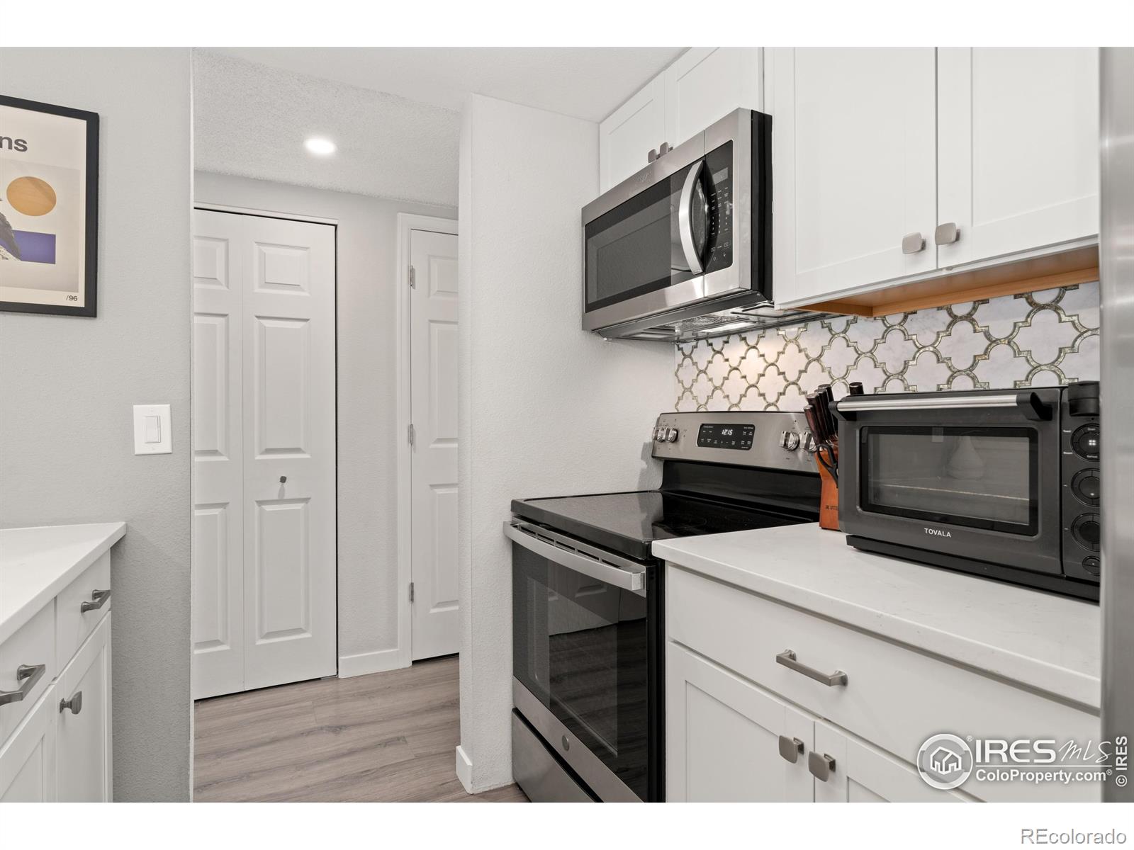 MLS Image #9 for 1160 s monaco parkway,denver, Colorado