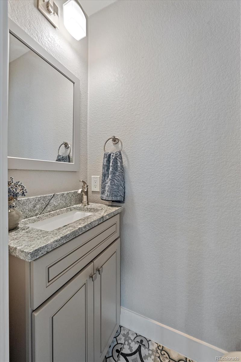 MLS Image #19 for 3516 n saint paul street,denver, Colorado