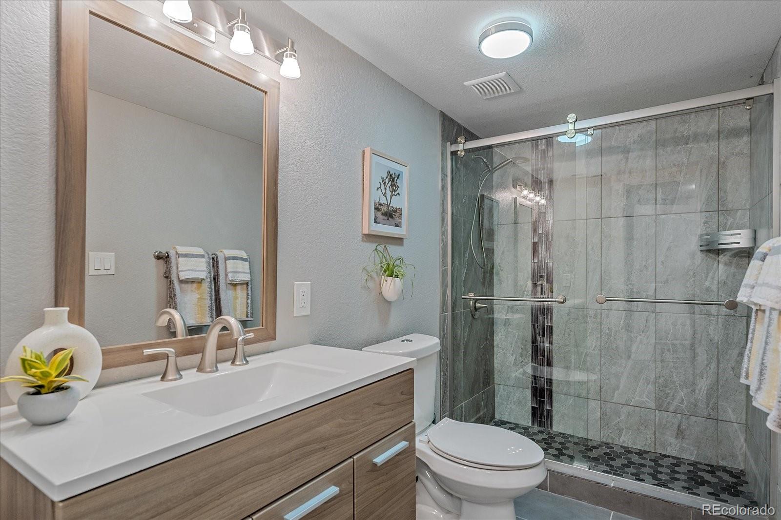 MLS Image #22 for 3516 n saint paul street,denver, Colorado