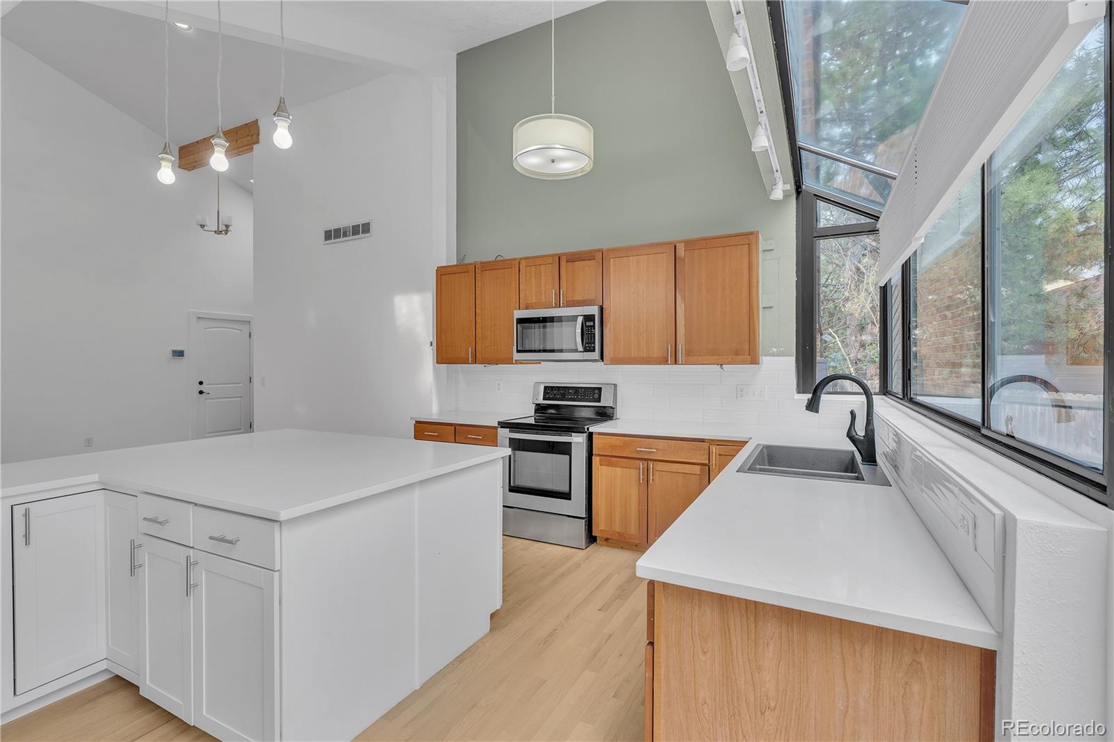 MLS Image #5 for 4421 s abilene circle,aurora, Colorado