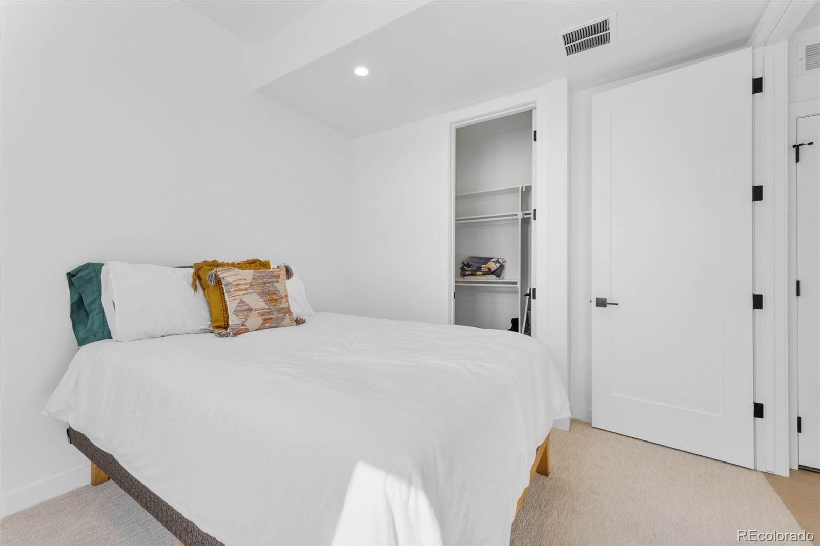 MLS Image #13 for 1232  yates street,denver, Colorado
