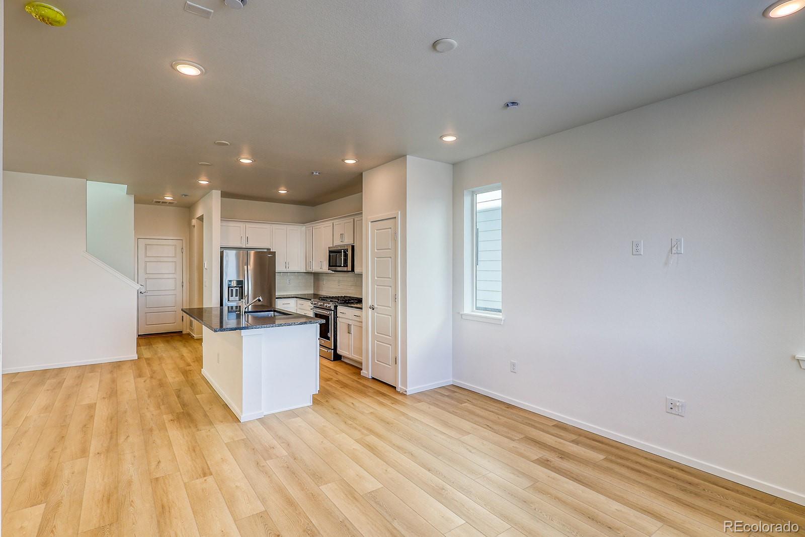 MLS Image #10 for 21242 e 63rd drive,aurora, Colorado