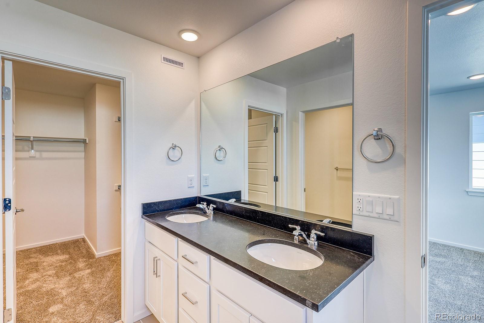 MLS Image #13 for 21242 e 63rd drive,aurora, Colorado