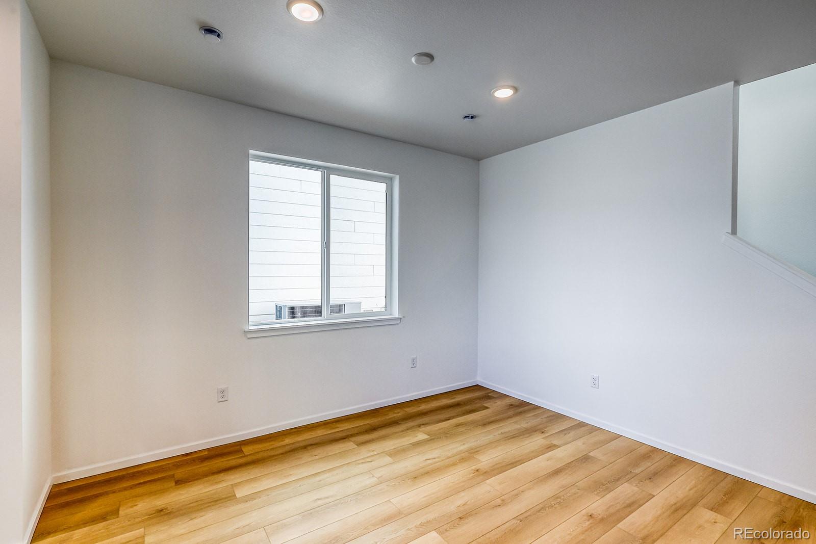 MLS Image #4 for 21242 e 63rd drive,aurora, Colorado