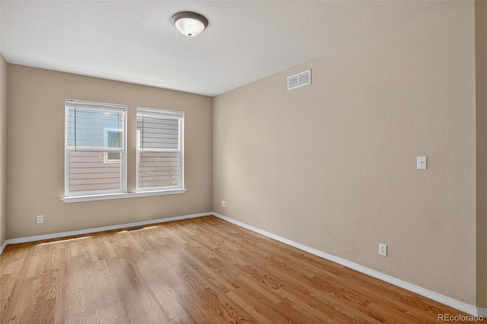MLS Image #27 for 15629 e 7th circle,aurora, Colorado