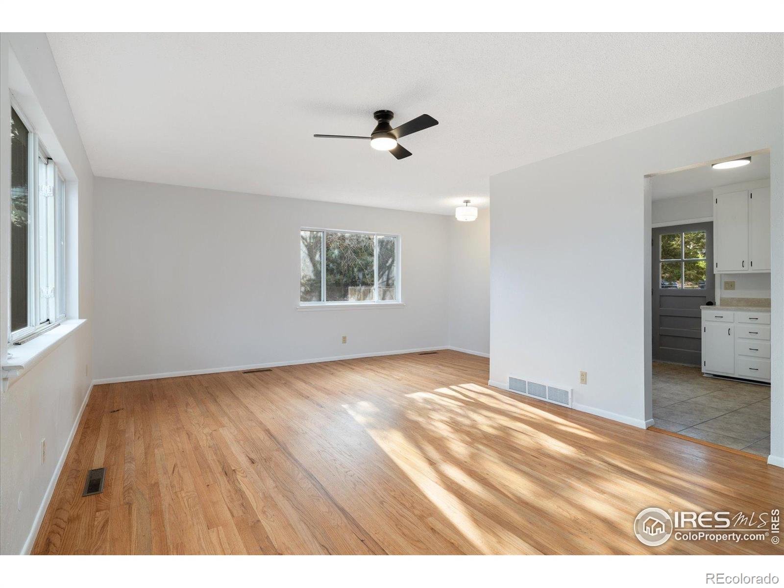 MLS Image #4 for 3102 e san miguel street,colorado springs, Colorado