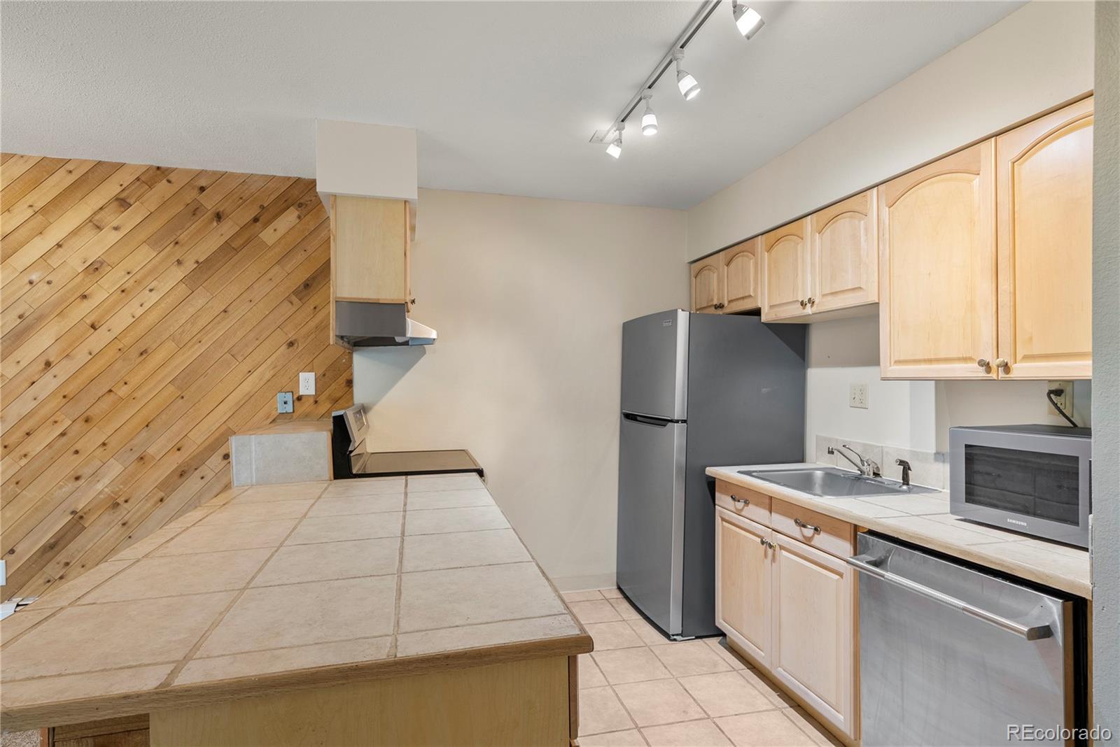 MLS Image #8 for 2402  ryan gulch court,silverthorne, Colorado