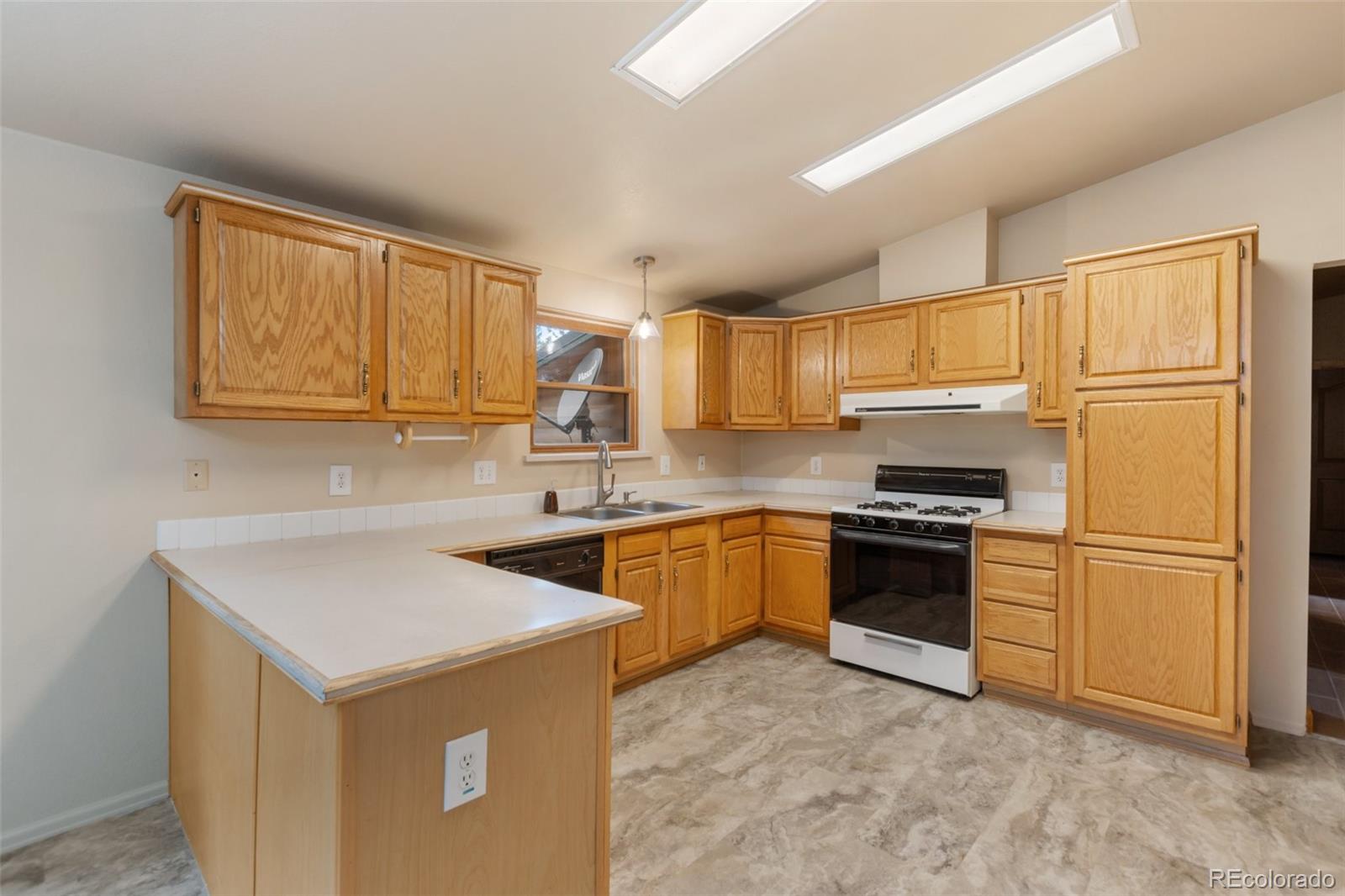 MLS Image #14 for 534  poncha creek trail,florissant, Colorado