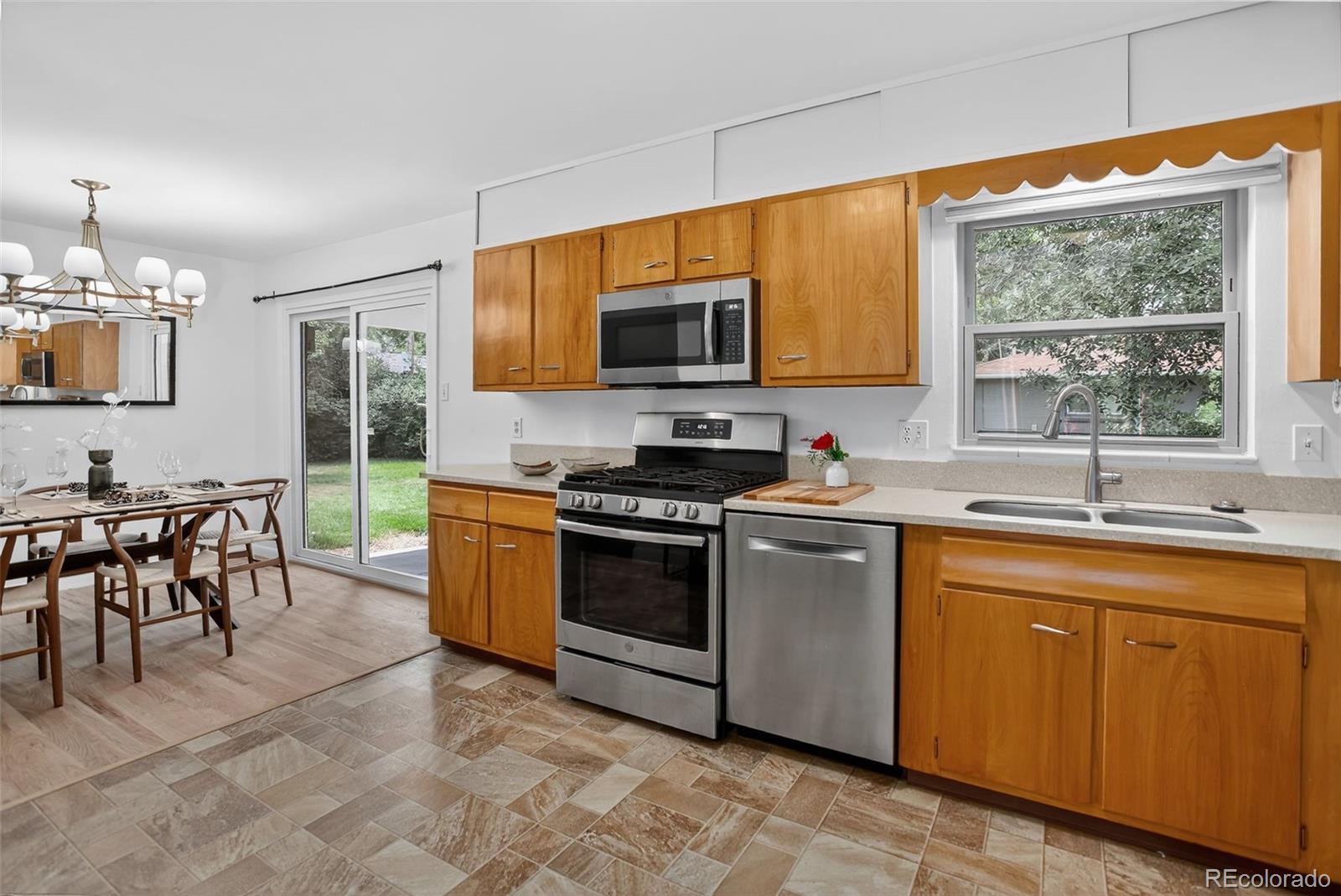 MLS Image #11 for 2573  braun court,golden, Colorado