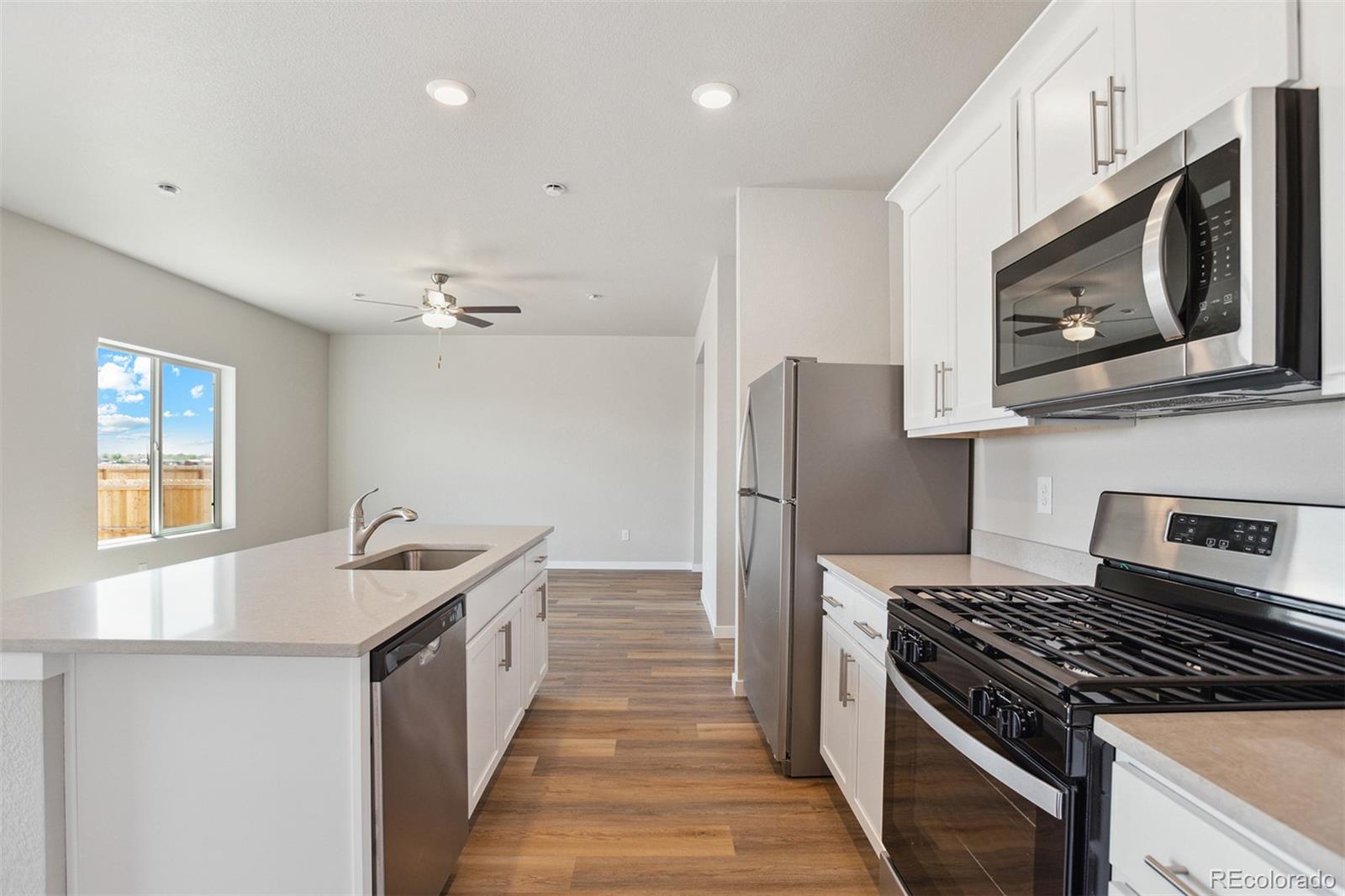 MLS Image #7 for 48285  shetland drive,bennett, Colorado