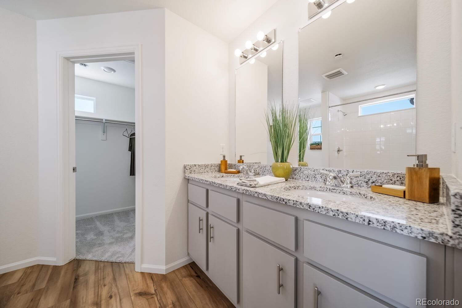 MLS Image #15 for 10166  scranton court,commerce city, Colorado